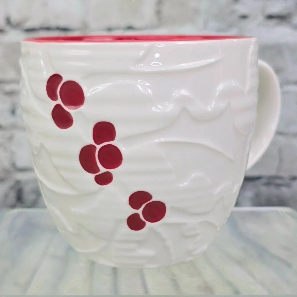 Starbucks 2010 White Christmas‎ Mug Red Holly Berries Embossed Ceramic Cup 16 oz